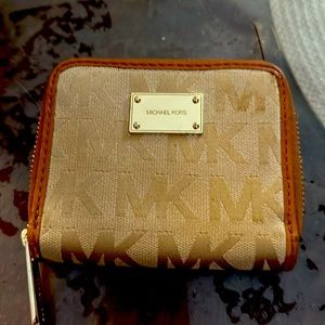 Michael kors wallet